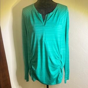 Athleta green Long Sleeve Top